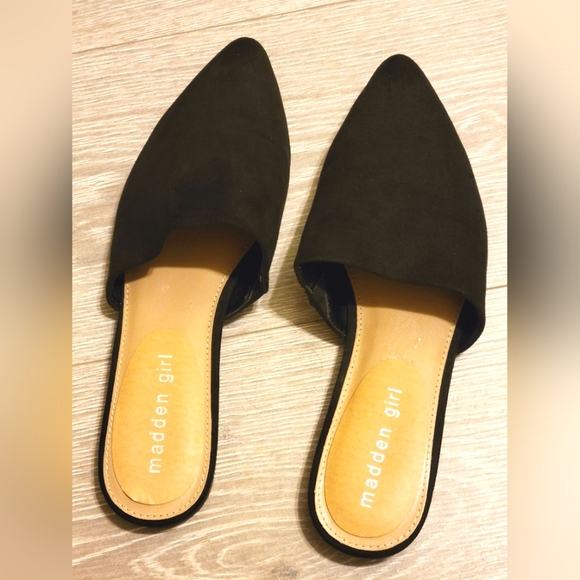 Madden Girl | Black | Fuax Suede | Mule Flats | Size 9 - Picture 6 of 13